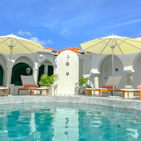 Mount Cinnamon Resort & Beach Club 세인트조지스 외부 사진