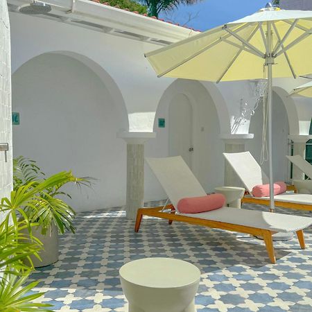 Mount Cinnamon Resort & Beach Club 세인트조지스 외부 사진
