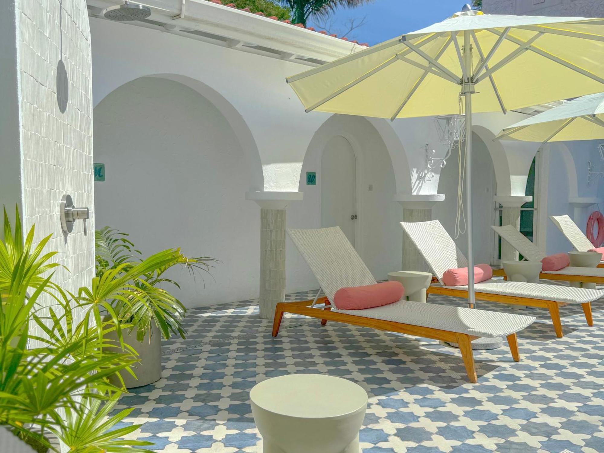 Mount Cinnamon Resort & Beach Club 세인트조지스 외부 사진